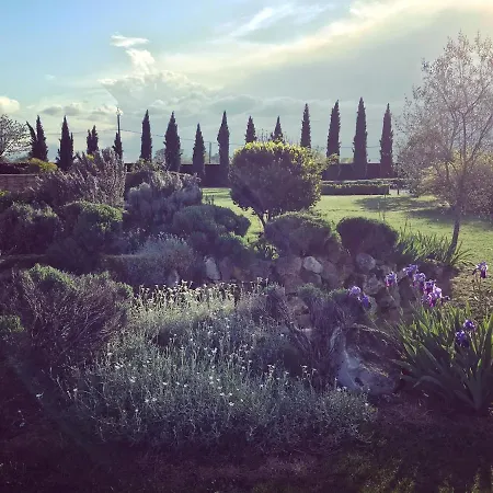 Le Maine D'autana & La Ferme Du Domaine Tatil Evi Excideuil