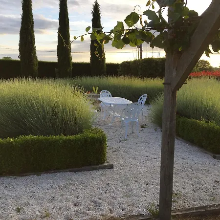 Tatil Evi Le Maine D'autana & La Ferme Du Domaine Excideuil