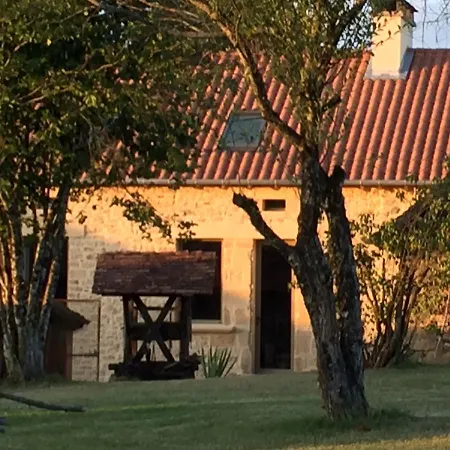 Tatil Evi Le Maine D'autana & La Ferme Du Domaine Excideuil