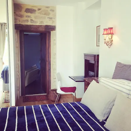 Le Maine D'autana & La Ferme Du Domaine *