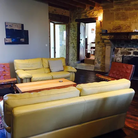 Le Maine D'autana & La Ferme Du Domaine Tatil Evi Excideuil